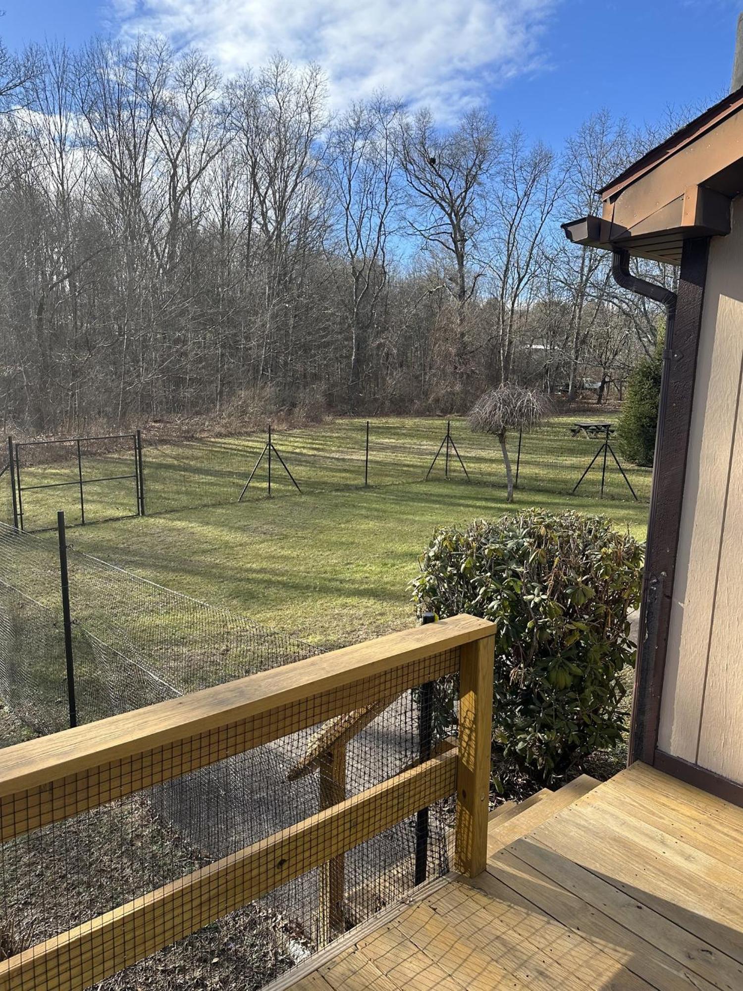 Fenced Yard Chalets From Good Dog Vacations At Big Valley Resort Sciota ภายนอก รูปภาพ
